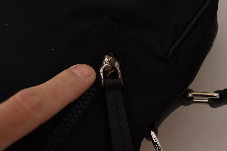 Schwarze Messenger-Umhängetasche aus Nylon und Leder mit DG-Logoaufnäher