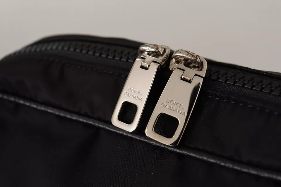 Schwarze Messenger-Umhängetasche aus Nylon und Leder mit DG-Logoaufnäher