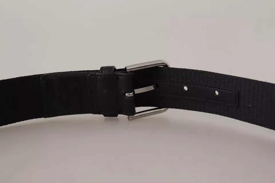 Blau-schwarzer Gürtel mit Logo-Print und silberner Schnalle