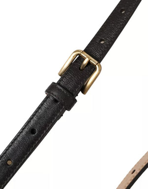Dunkelbrauner Ledergürtel mit goldener Metallschnalle für Damen