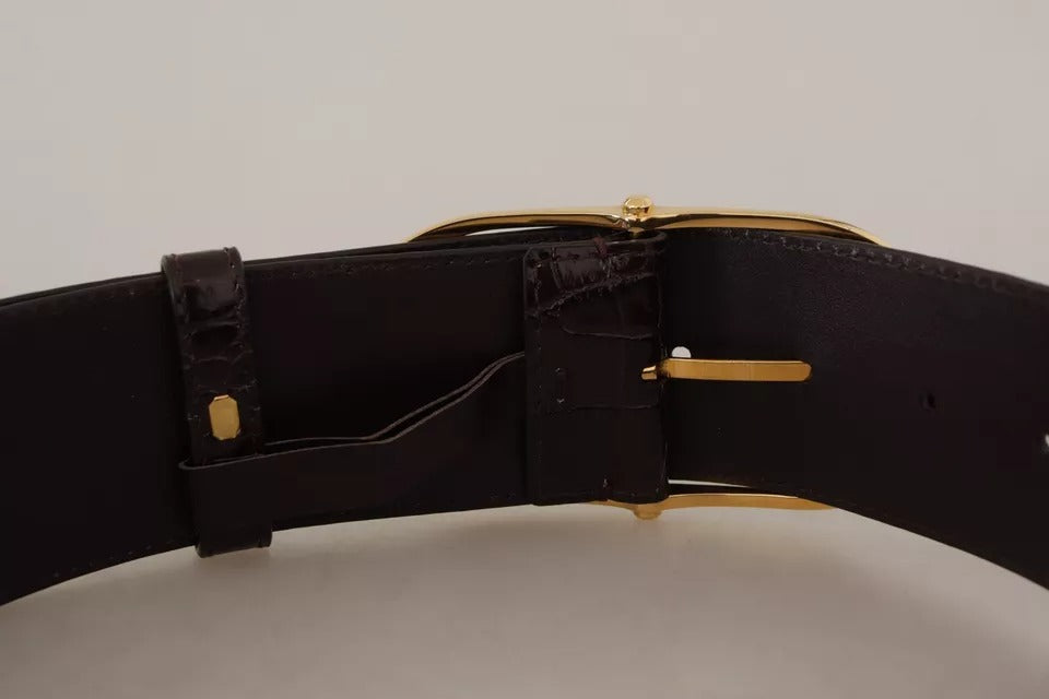 Brauner Ledergürtel mit Krokodilmuster und goldener ovaler Schnalle