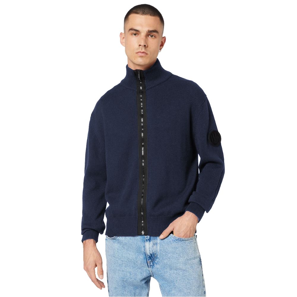 Blauer Baumwollpullover