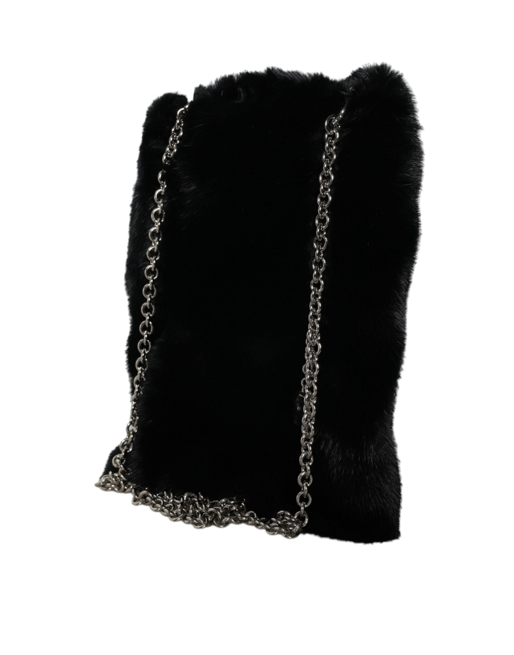 Schwarze Umhängetasche aus Kunstpelz mit silberner Kette