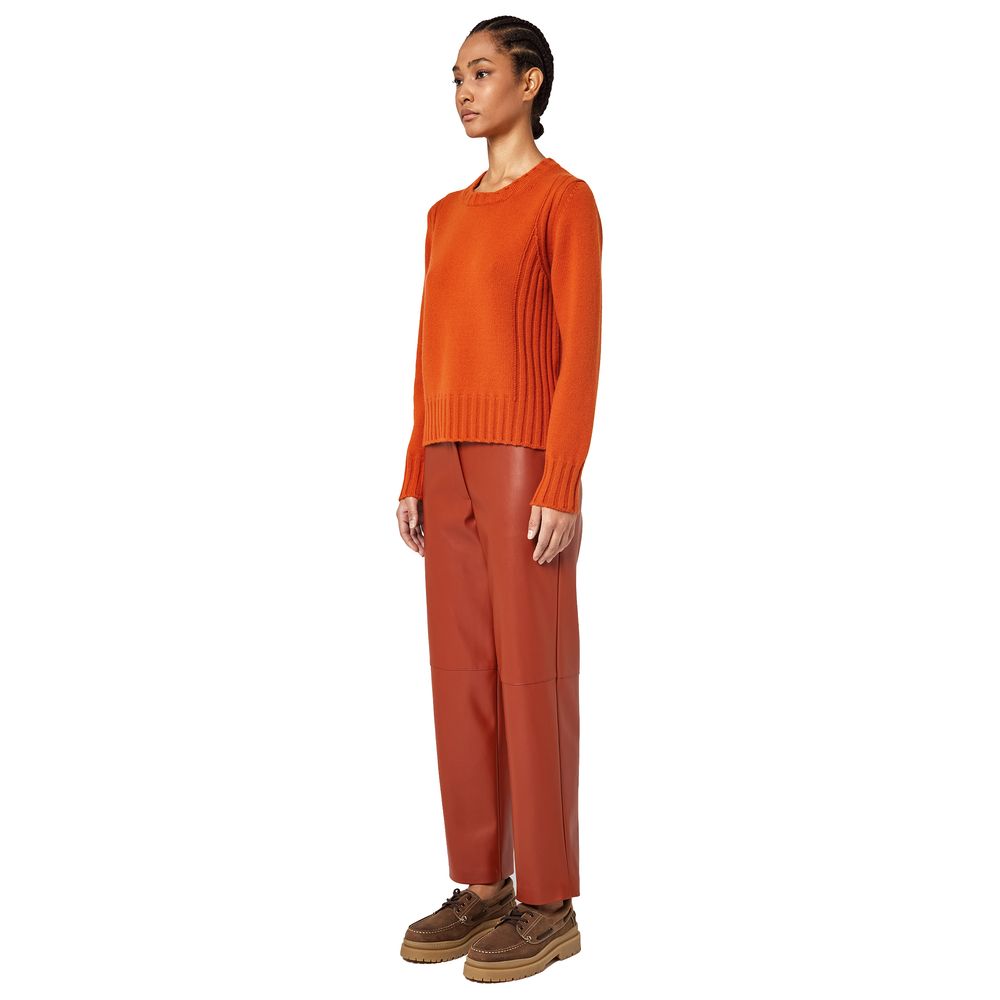 Orangefarbener Kaschmirpullover