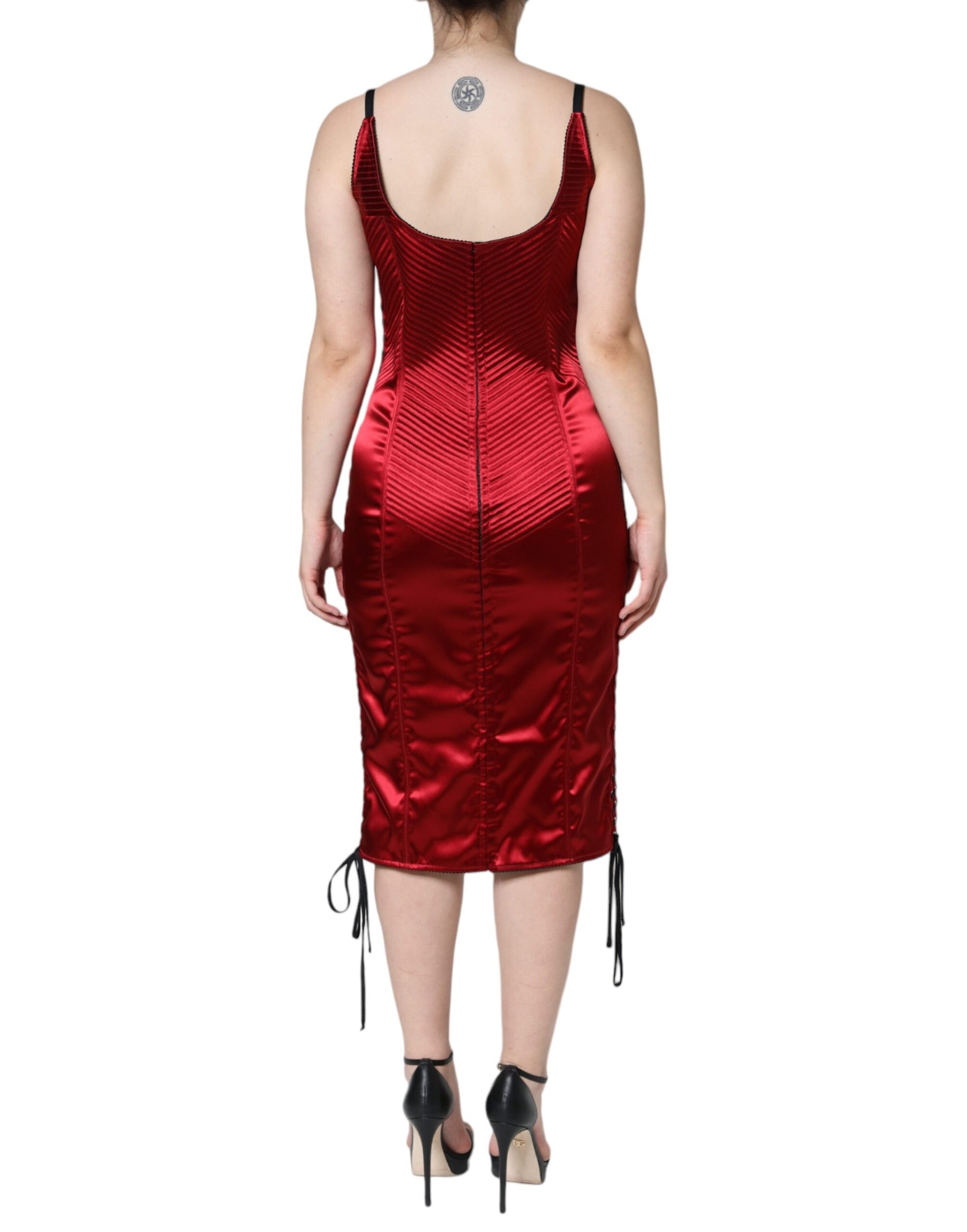 Rotes, figurbetontes Midikleid mit Bustier-Korsett und Spitze