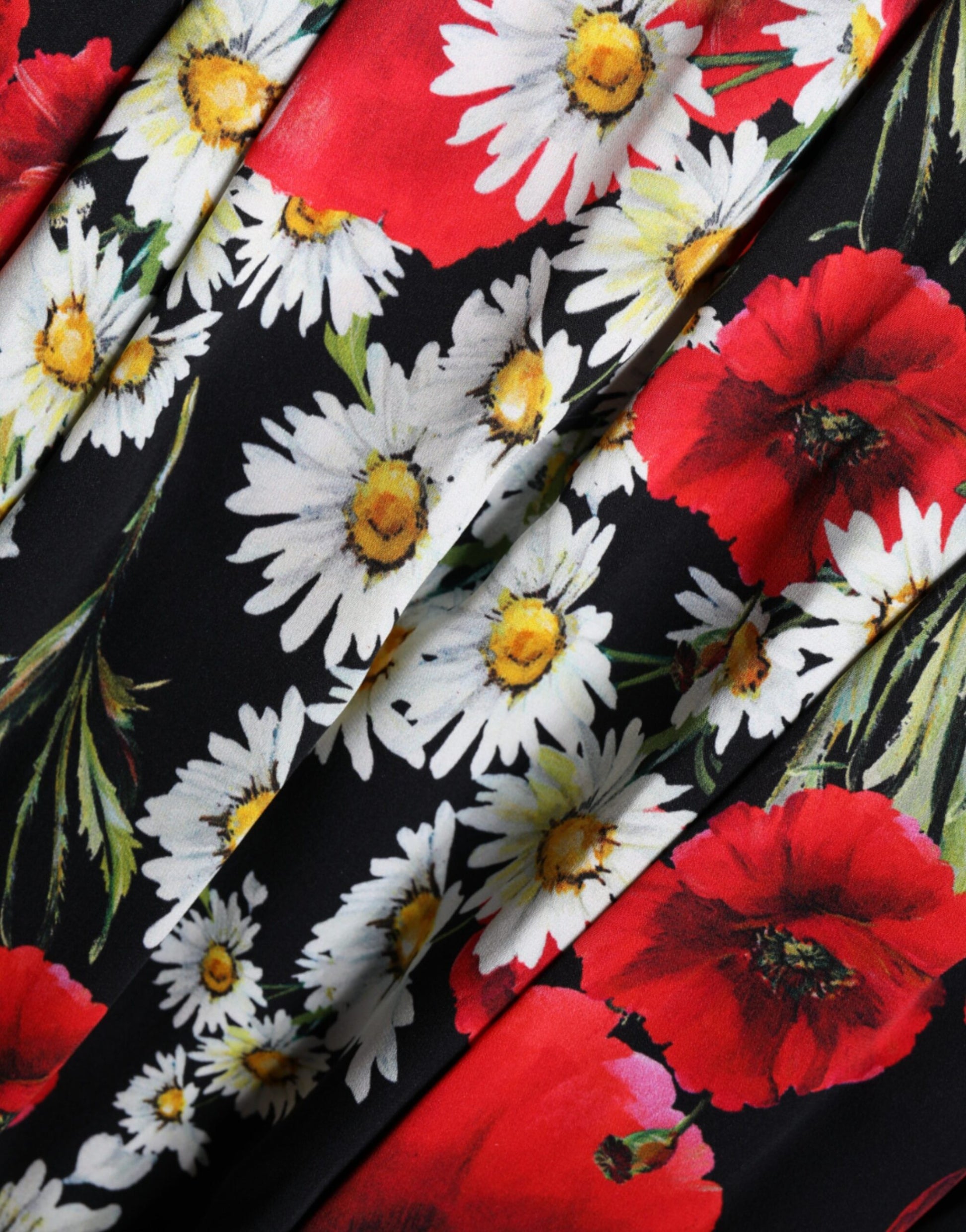 Schwarzes, ärmelloses langes Seidenkleid mit Blumenmuster