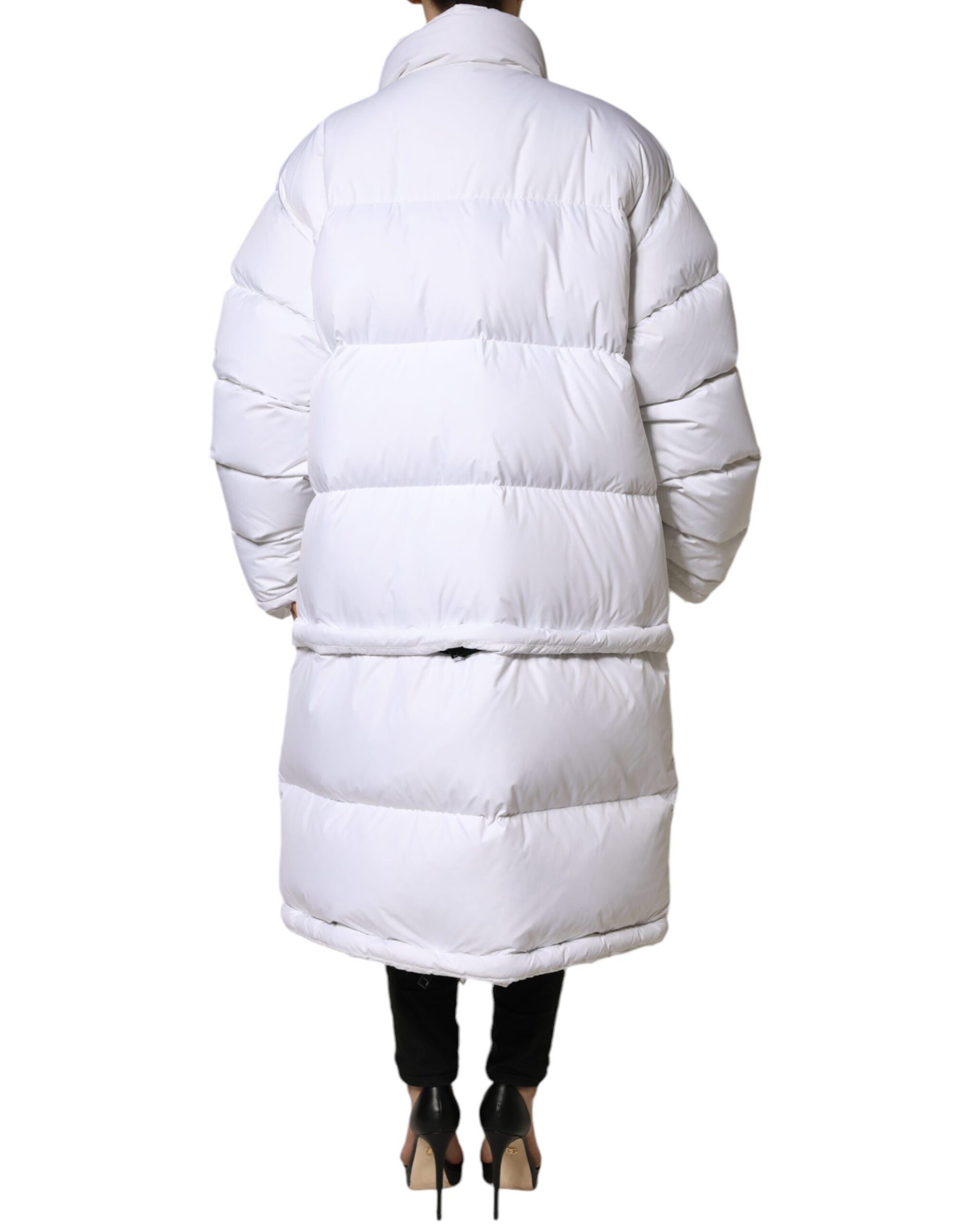 Weiße Puffer-Steppjacke mit durchgehendem Reißverschluss