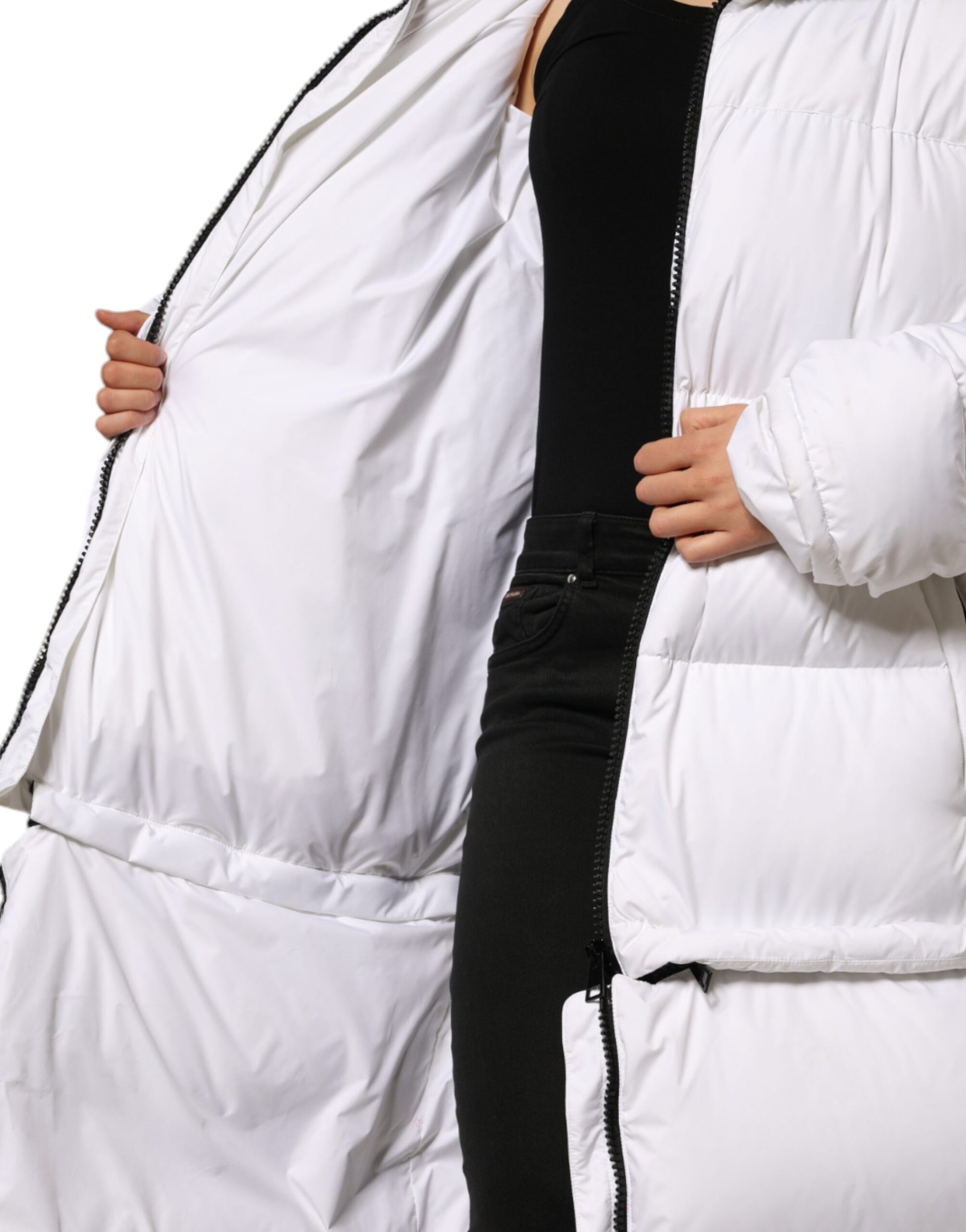 Weiße Puffer-Steppjacke mit durchgehendem Reißverschluss