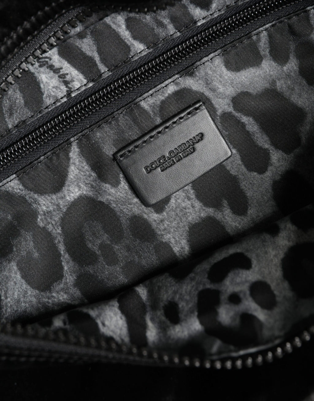 Gürteltasche aus schwarzem Nylongewebe