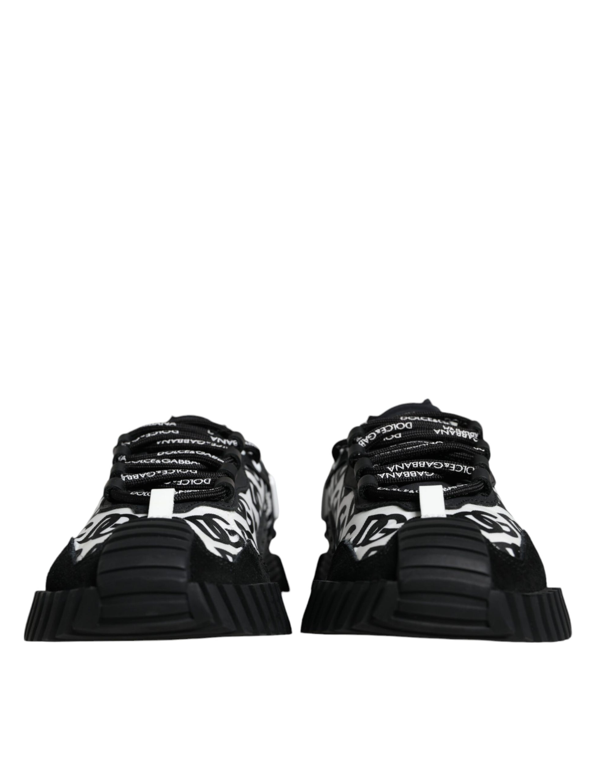 Schwarze Low Top NS1 Sneakers mit Logo und Schnürung