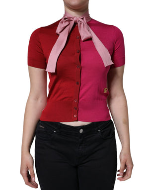 Rosafarbenes Pullover-Oberteil mit Ascot-Kragen und kurzen Ärmeln