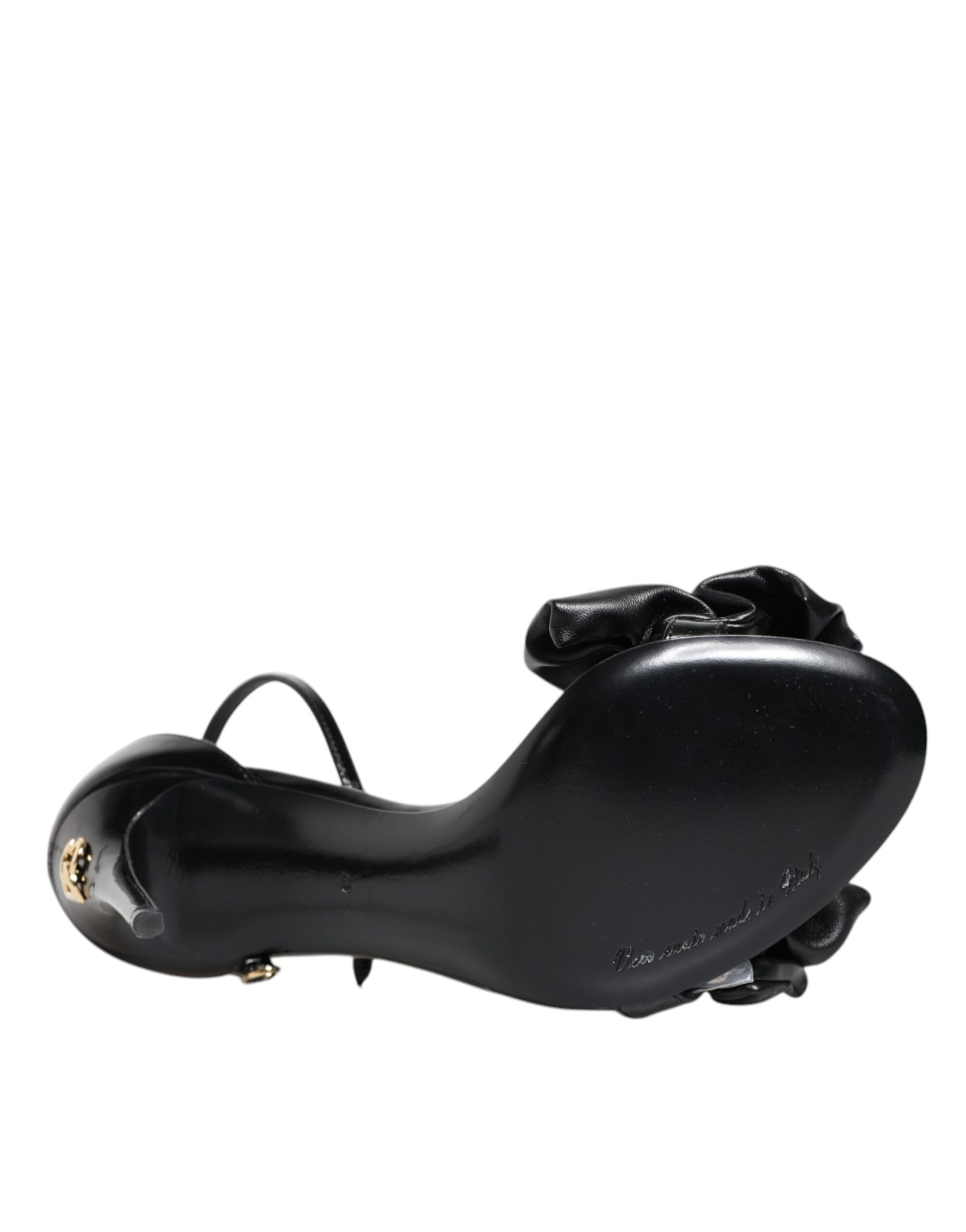 Schwarze Sandalen aus Leder mit Knöchelriemen
