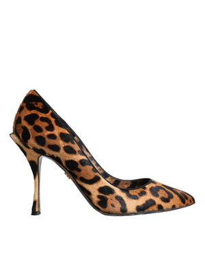 Braune Leoparden-Pumps aus Kalbshaar mit Absätzen