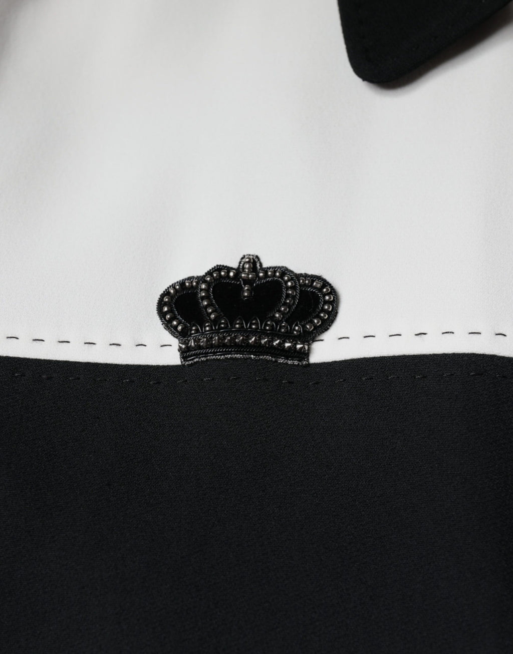 Schwarz-weiße DG Crown Blousonjacke mit durchgehendem Reißverschluss