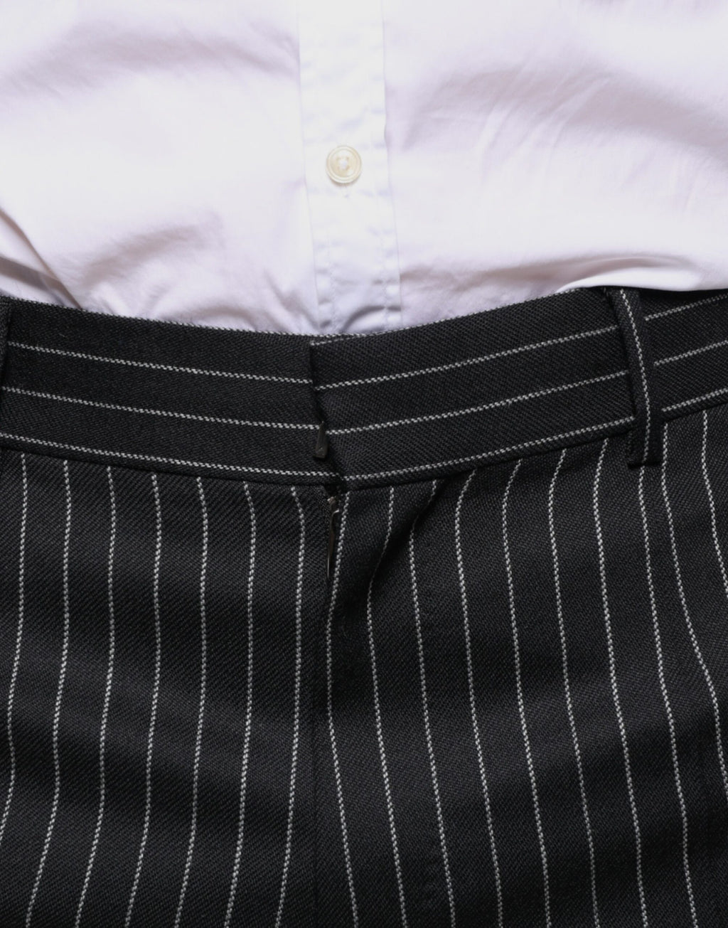 Schwarze, gestreifte Skinny-Hose für Herren