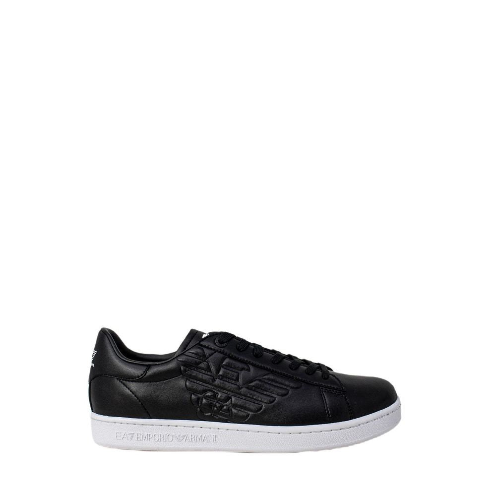 Schwarz-weißer Sneaker aus Polyethylen