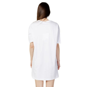 White Cotton Short