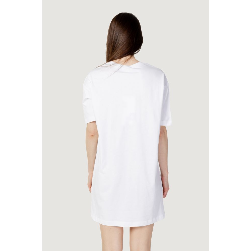 Weiße Baumwollshorts