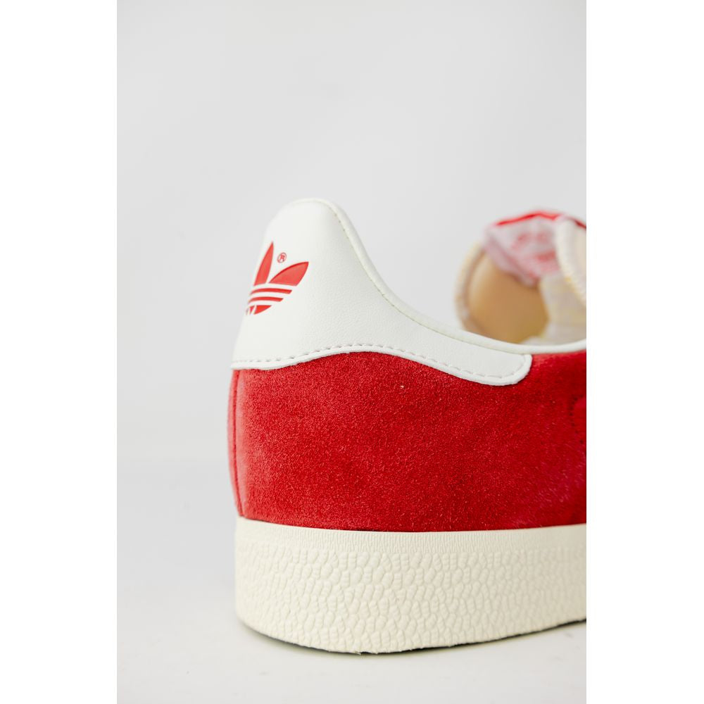 Orangefarbener Wildleder-Sneaker