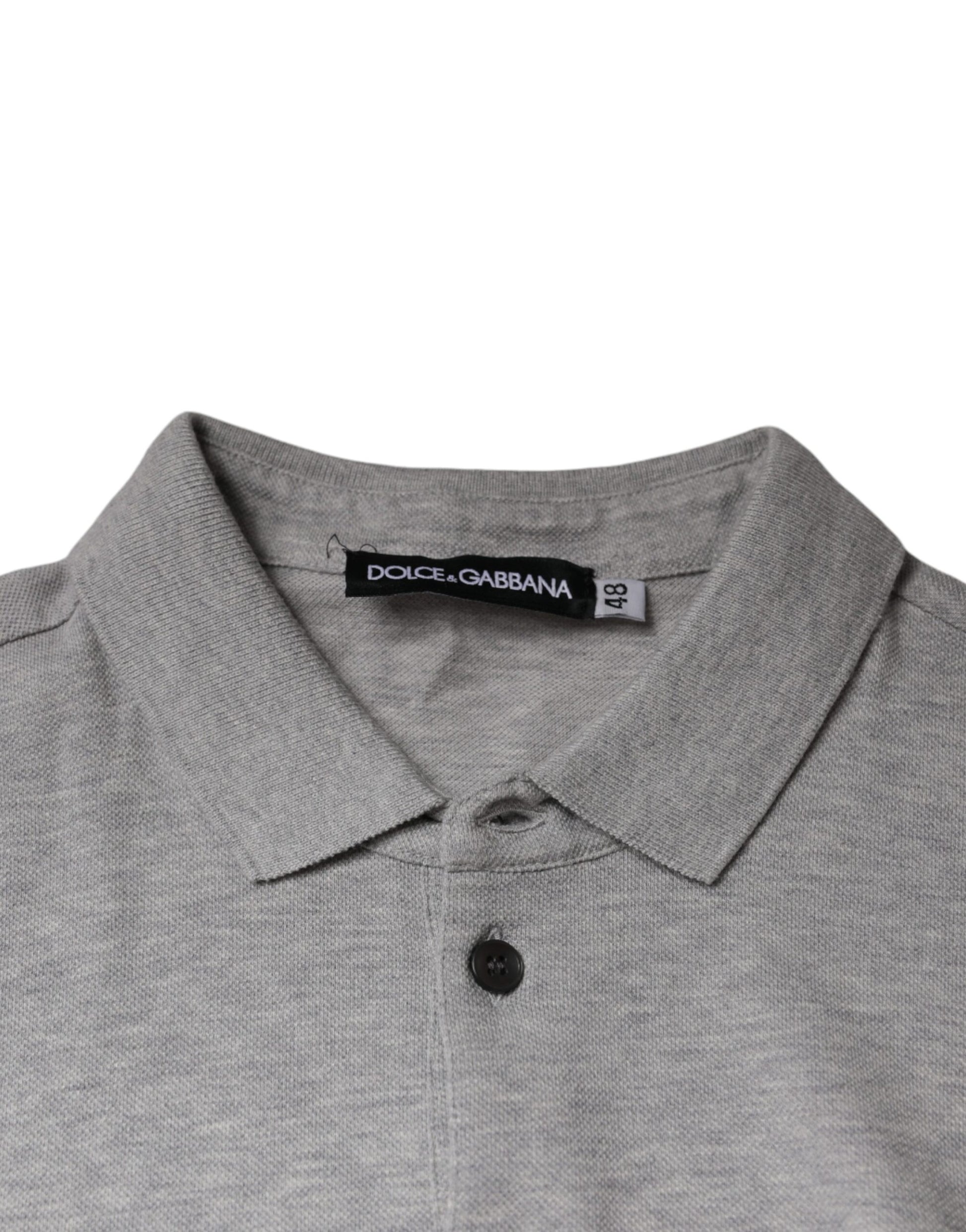 Graues Poloshirt mit Kragen und kurzen Ärmeln von Crown
