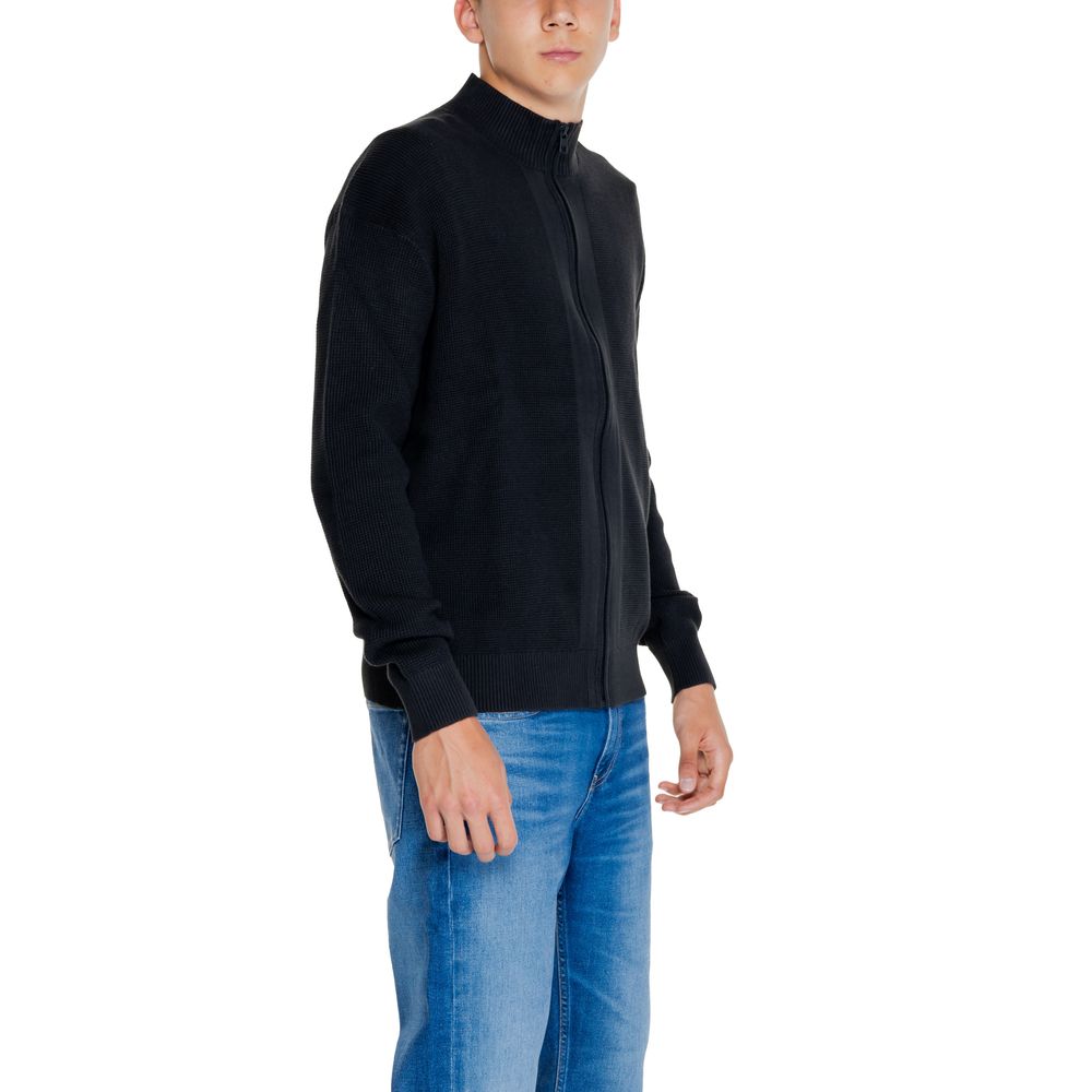 Schwarzer Cardigan aus recycelter Baumwolle