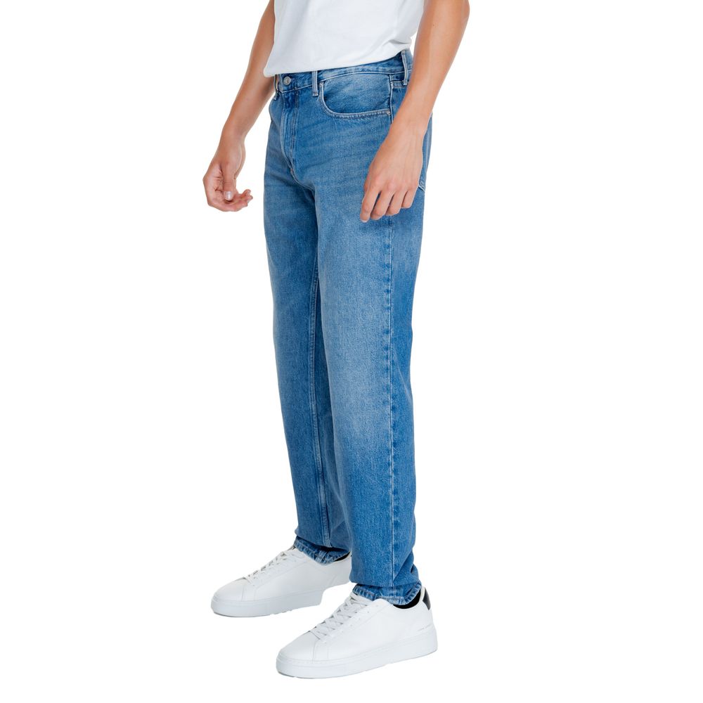 Hellblaue Jeans aus Baumwolle mit entspannter Passform