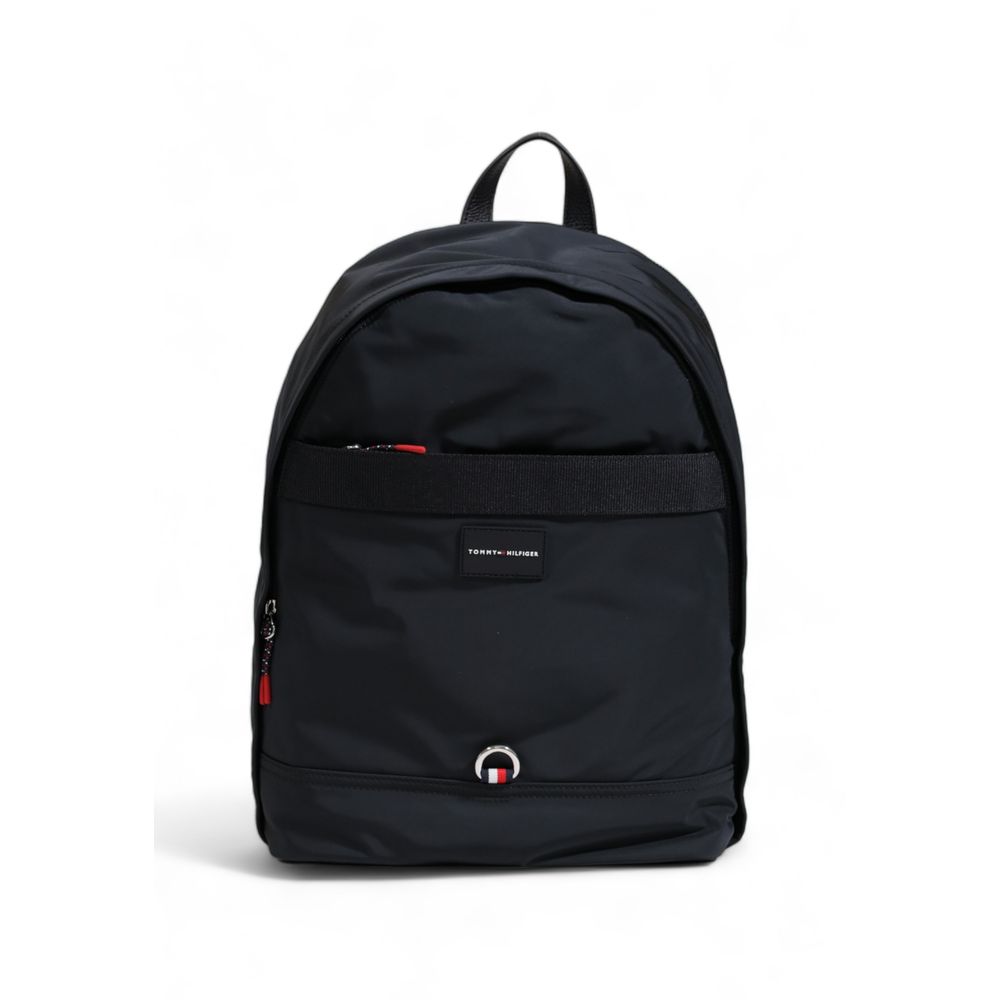 Schwarzer Rucksack aus recyceltem Polyester
