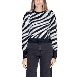 Schwarzer Nylonpullover