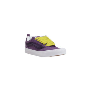 Lila Wildleder-Sneaker