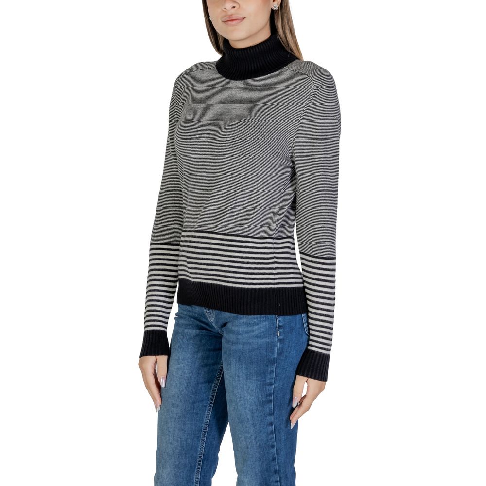 Schwarz-weißer Rollkragenpullover aus Viskose