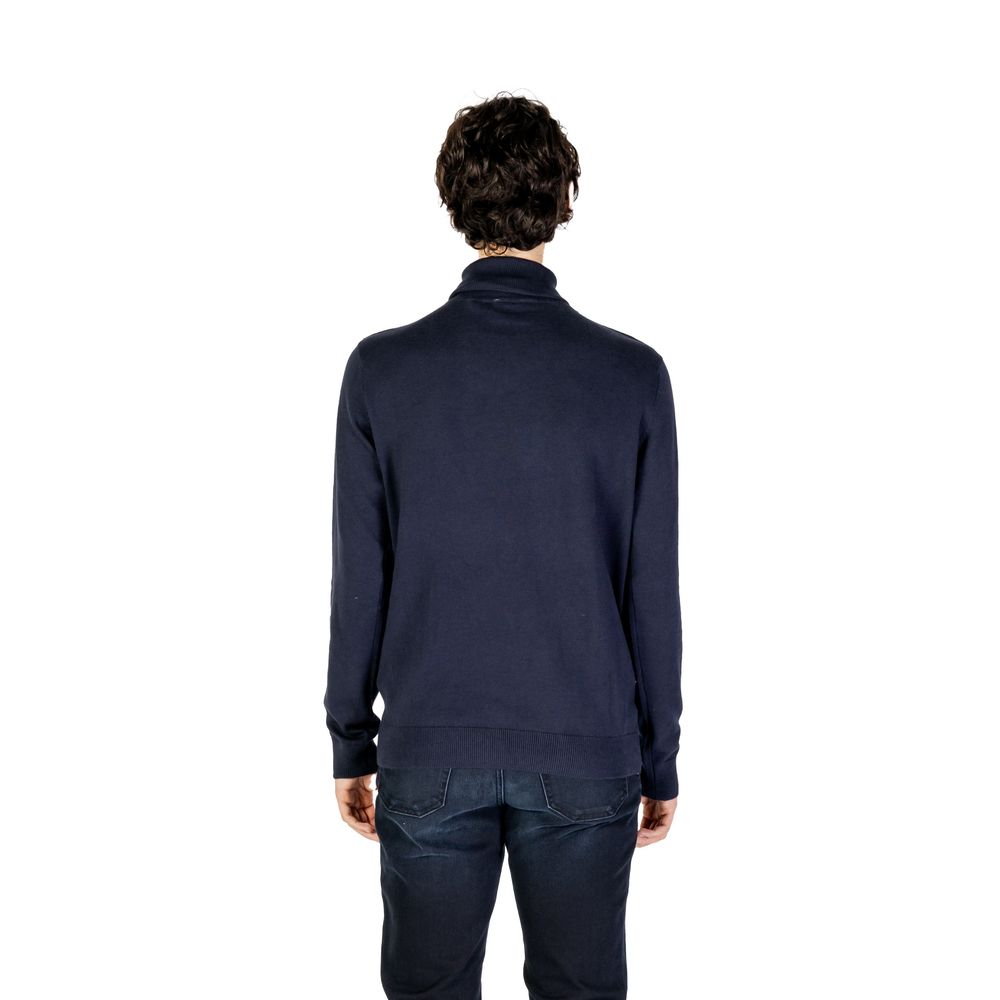 Blauer Rollkragenpullover aus Baumwolle
