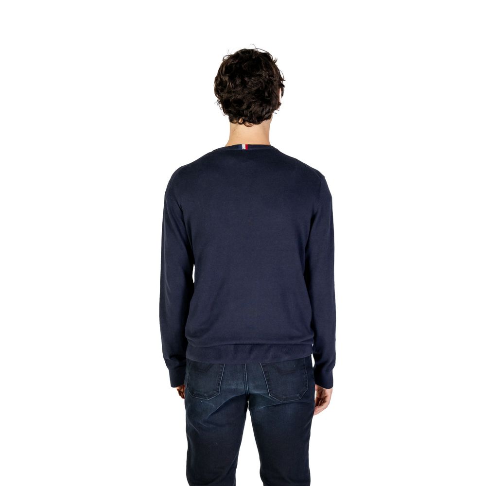 Blauer Baumwollpullover