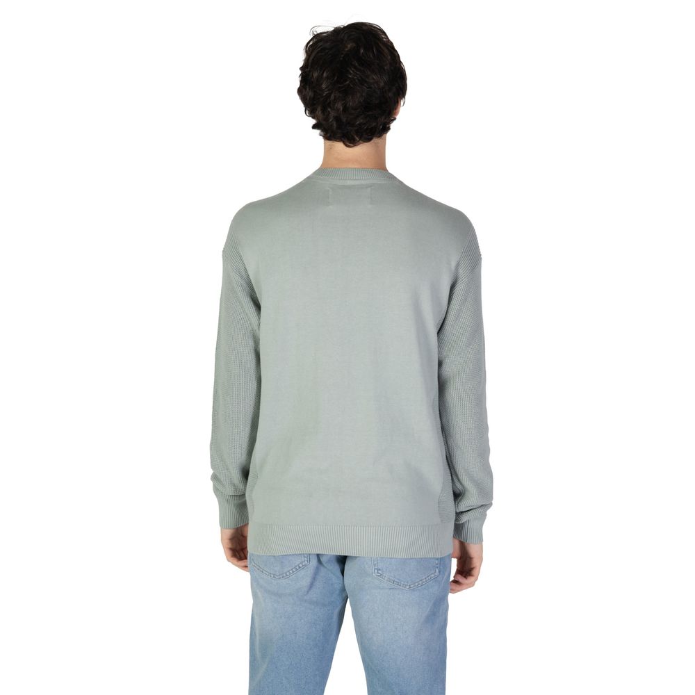Grüner Baumwollpullover