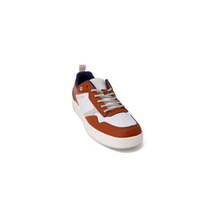 Braune Ledersneaker