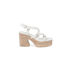 Beigefarbener High Heel aus Leder