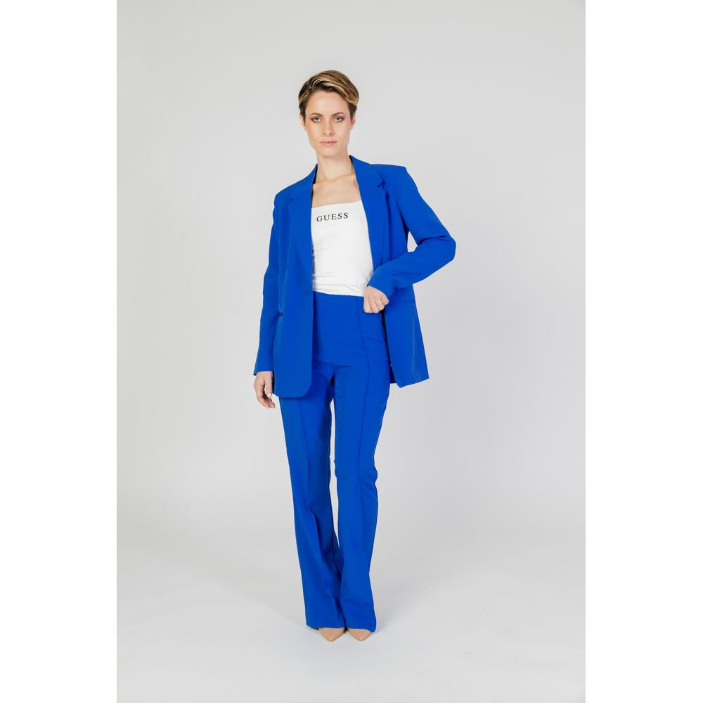 Blauer Blazer aus recyceltem Polyester