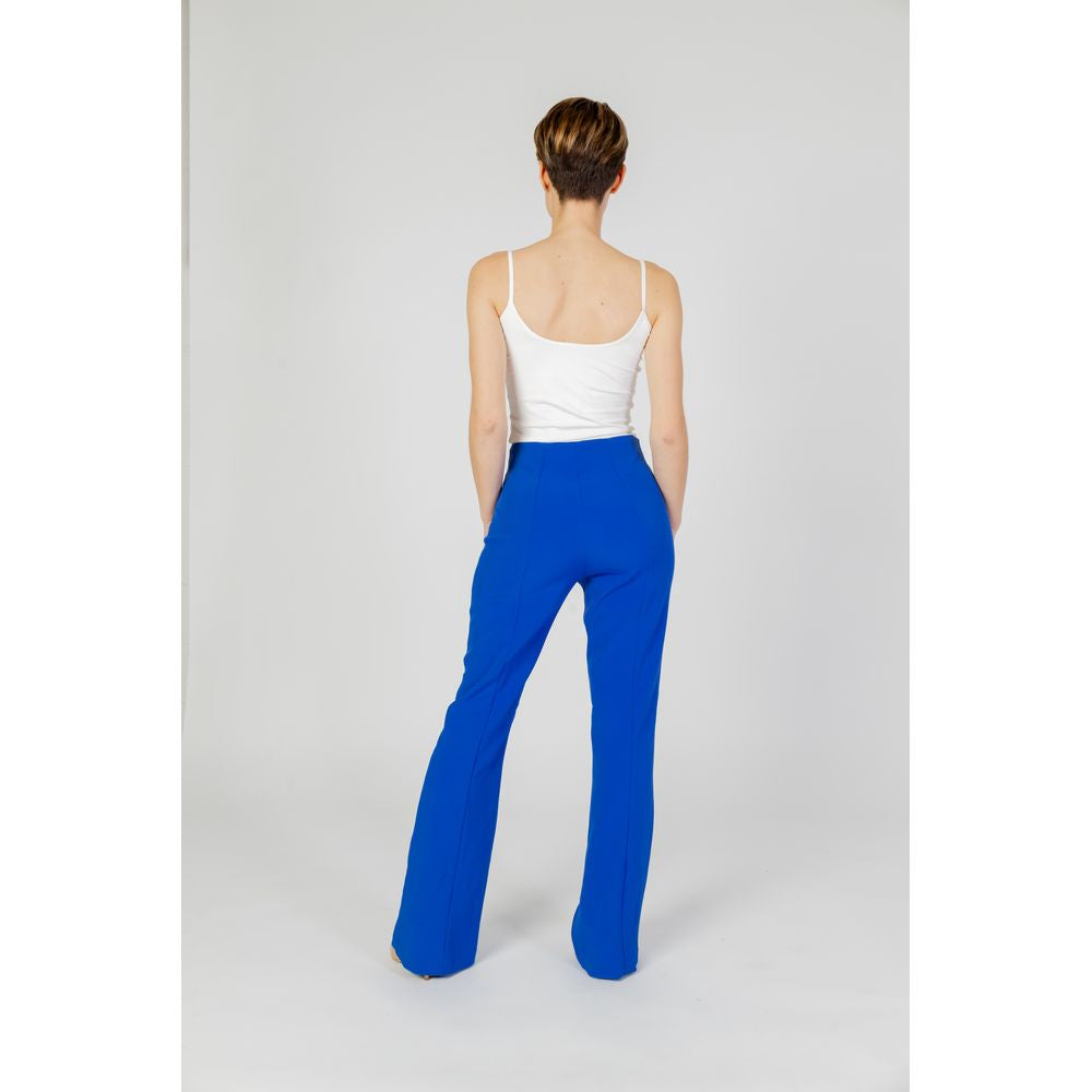 Blaue Hose aus recyceltem Polyester