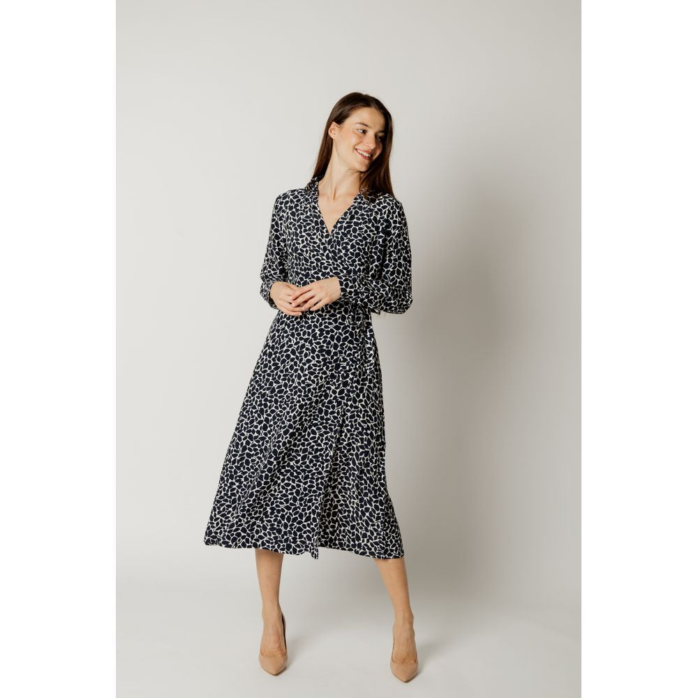Blaues Viskose-Midikleid