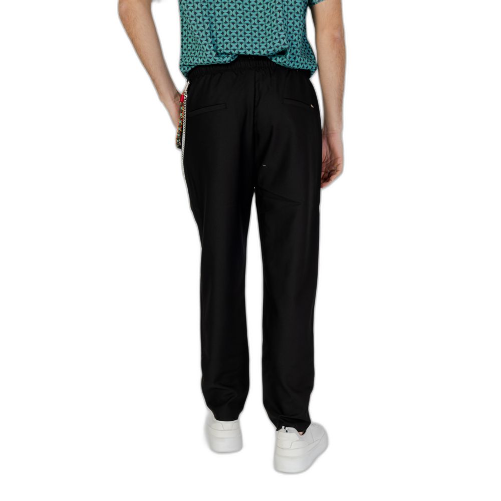 Schwarze Polyesterhose
