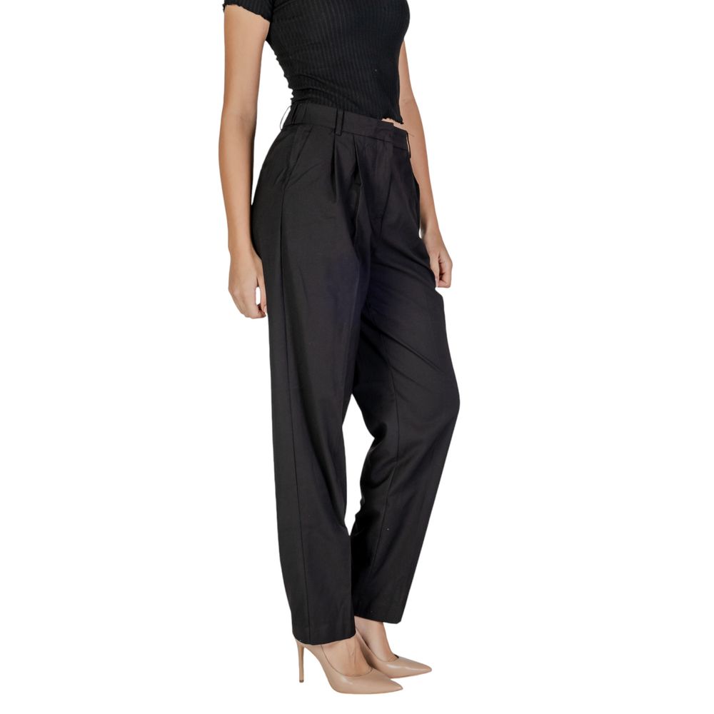 Schwarze Polyesterhose