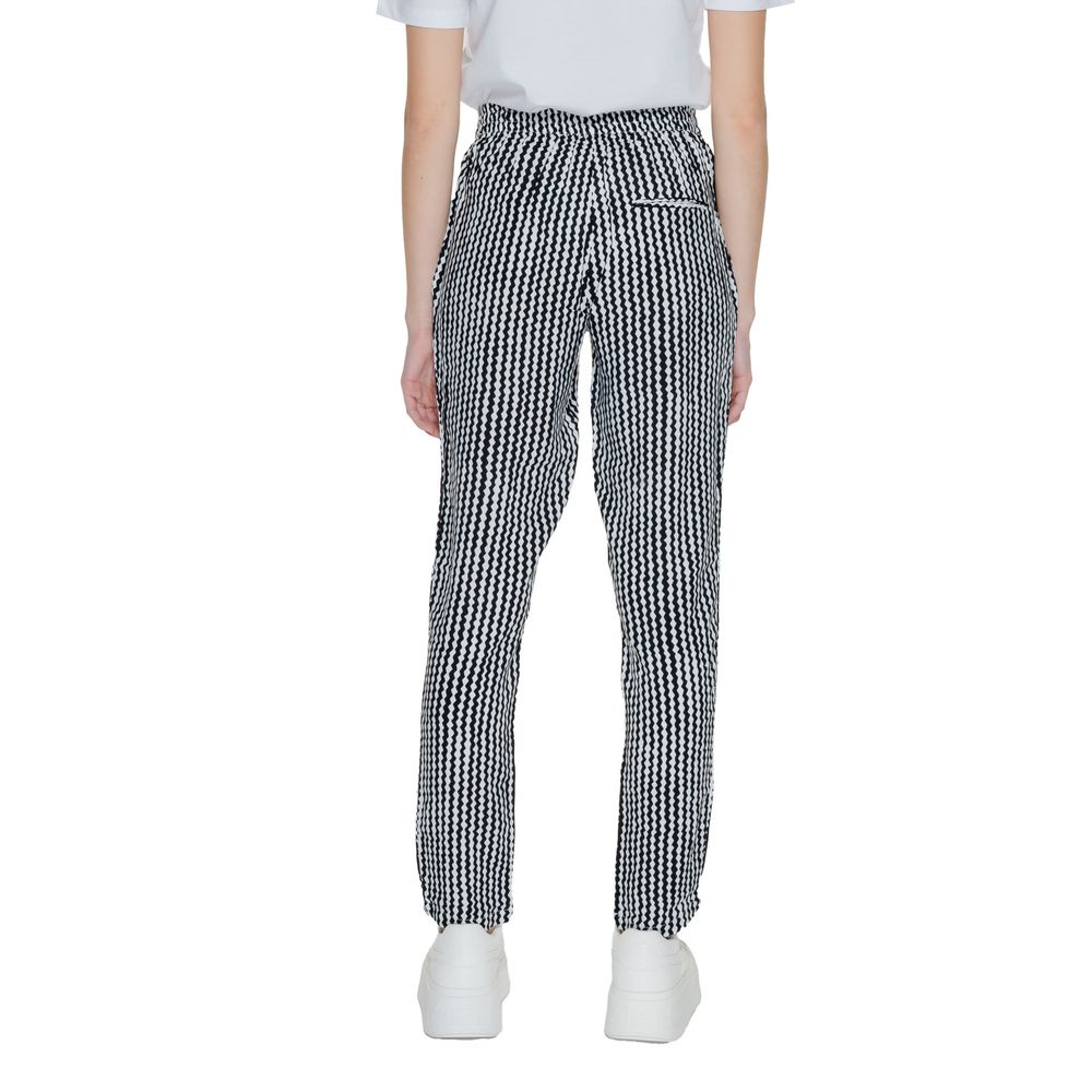 Schwarze Viskosehose