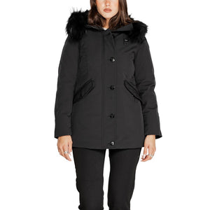Schwarzer Polyesterparka
