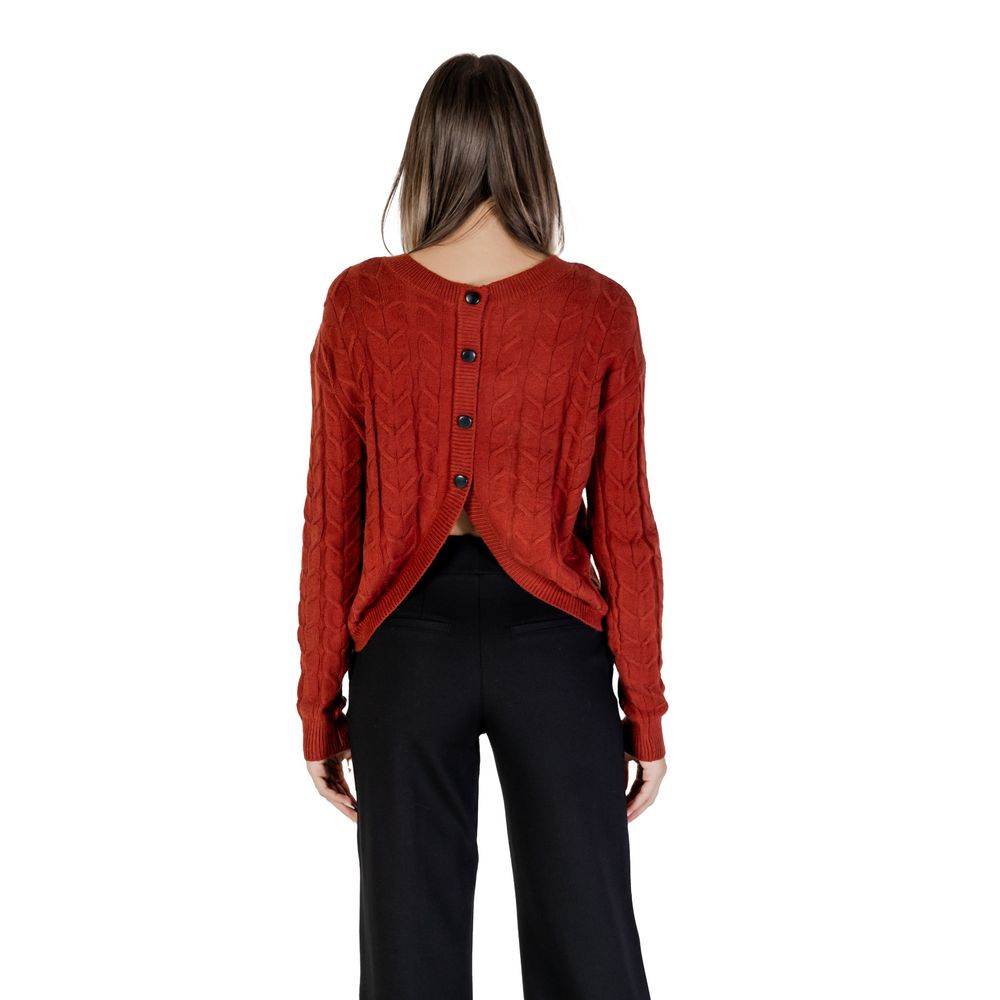 Roter Viskosepullover