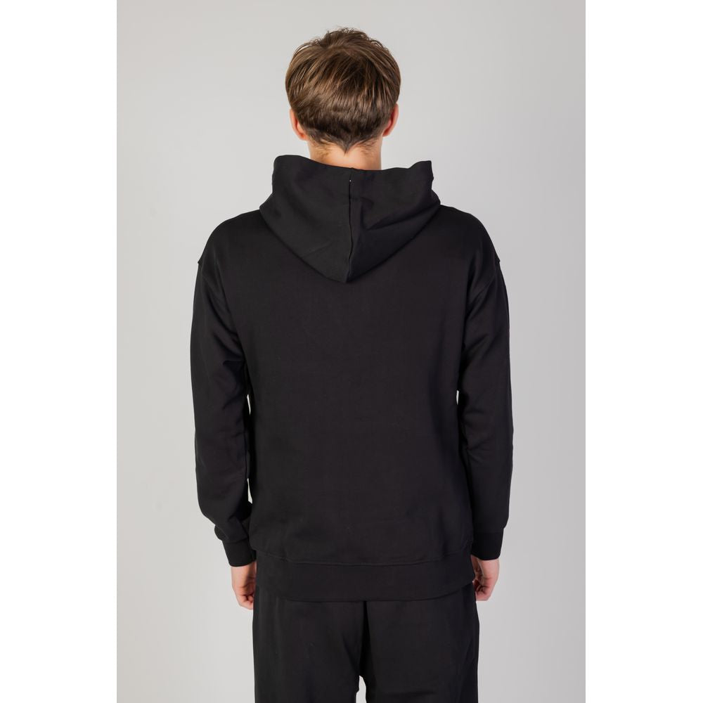Schwarzer Kapuzenpullover aus Baumwolle