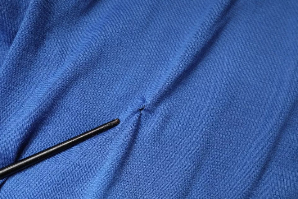 Blaues Poloshirt aus Kaschmir mit kurzen Ärmeln für Herren