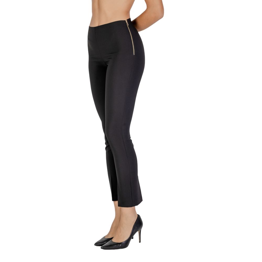 Schwarze Polyesterhose