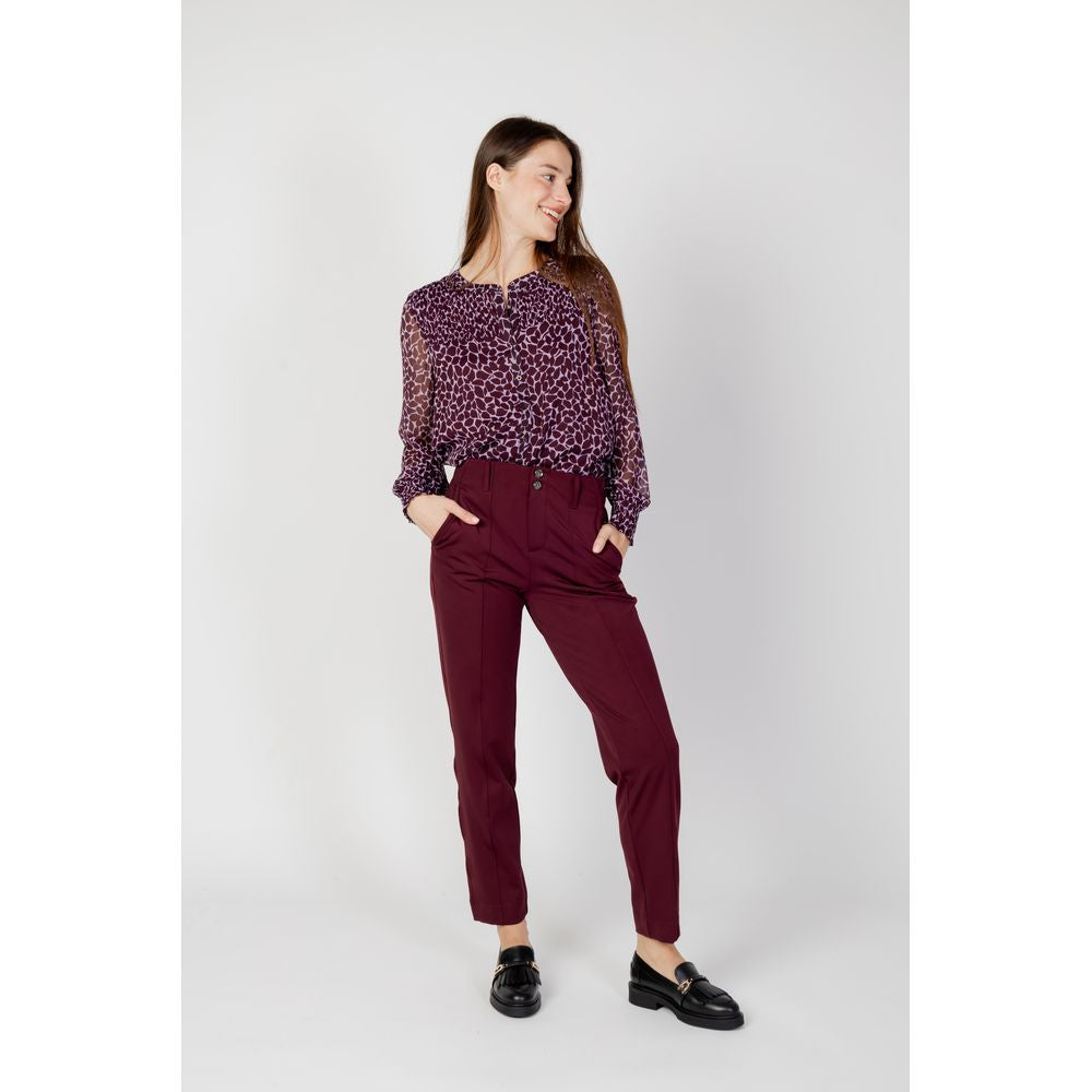 Bordeauxfarbene Polyesterhose