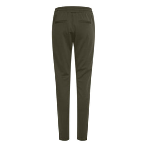 Grüne Polyesterhose