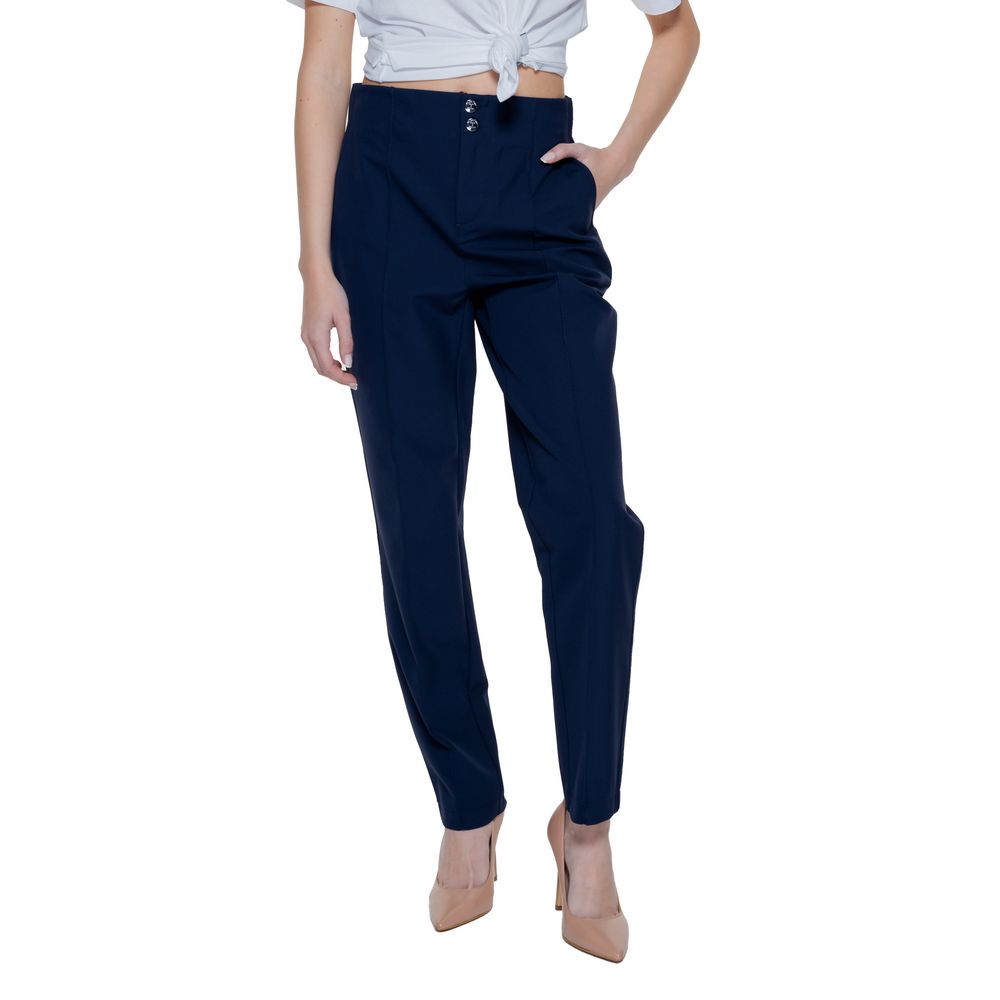 Blaue Polyamidhose
