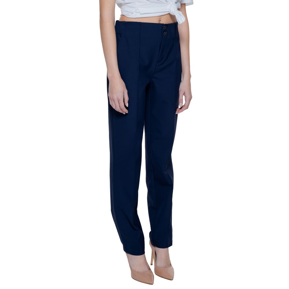 Blaue Polyamidhose